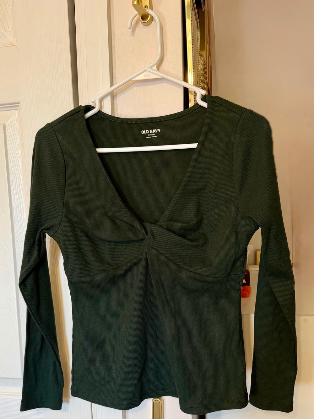 Old Navy Dark Green Long-Sleeve Twist-Front Top NWOT